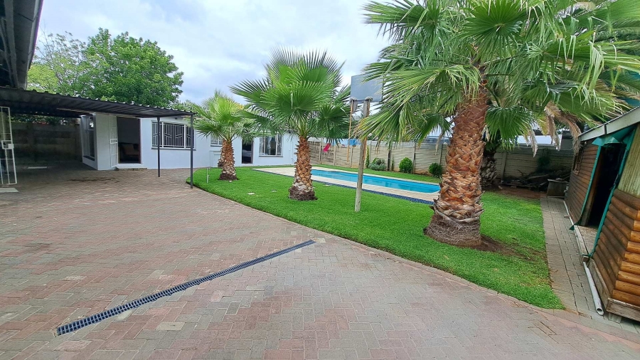 5 Bedroom Property for Sale in Hospitaalpark Free State